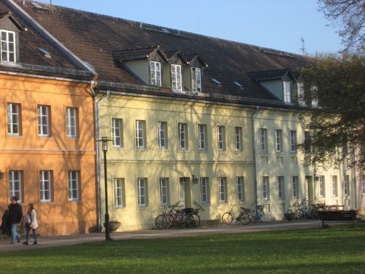 Schloss-Und Seeblick Apartment Райнсберг Екстериор снимка